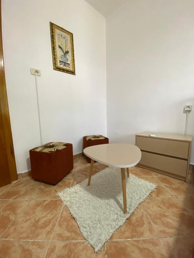 The Hood - Shkodra Backpackers Hostel Exteriér fotografie