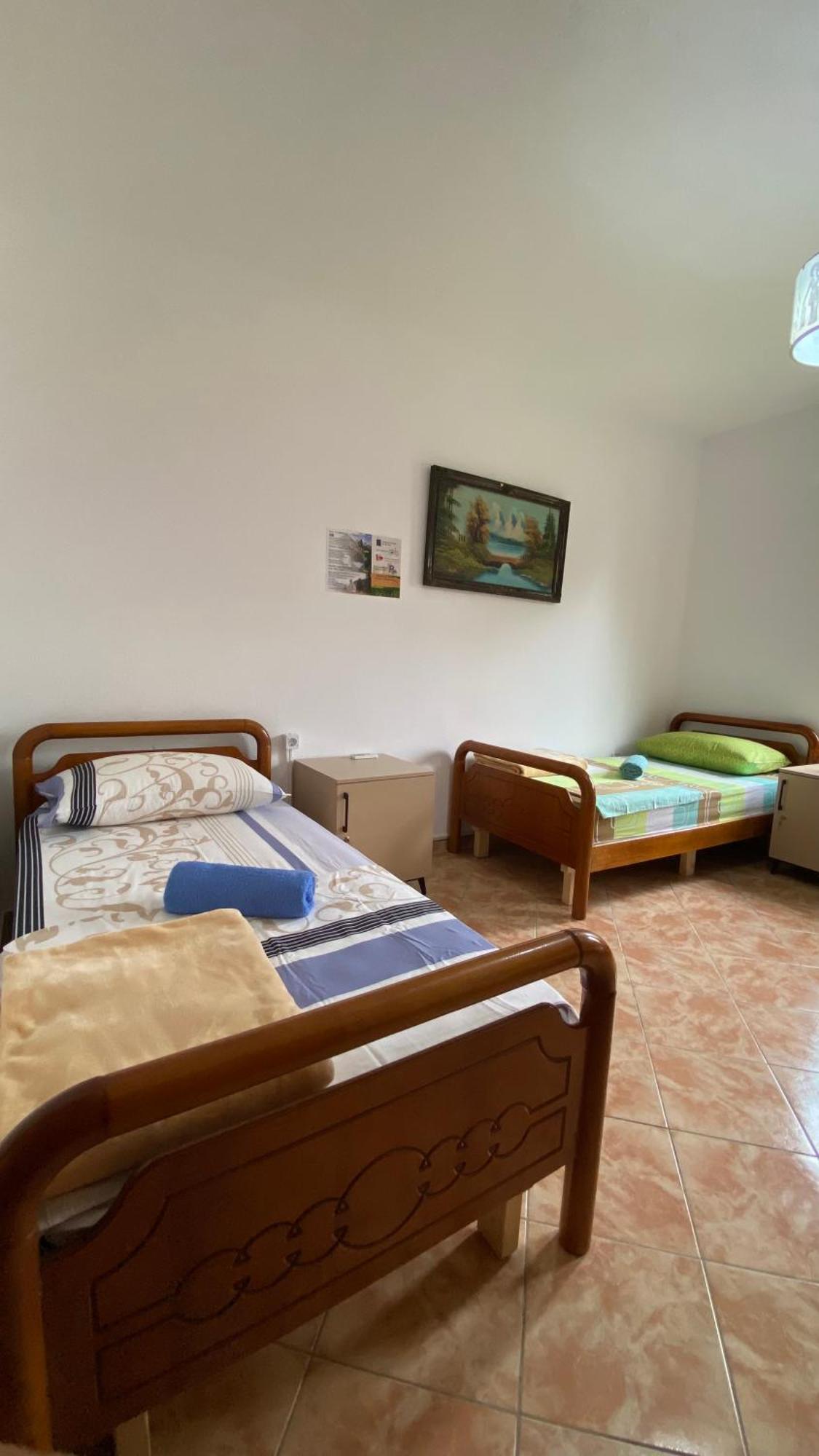 The Hood - Shkodra Backpackers Hostel Exteriér fotografie